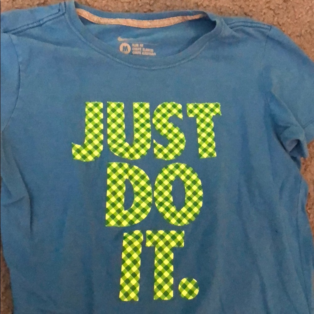 Nike T-shirt